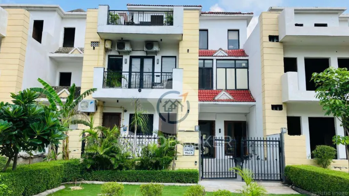 Kingswood Oriental Villas